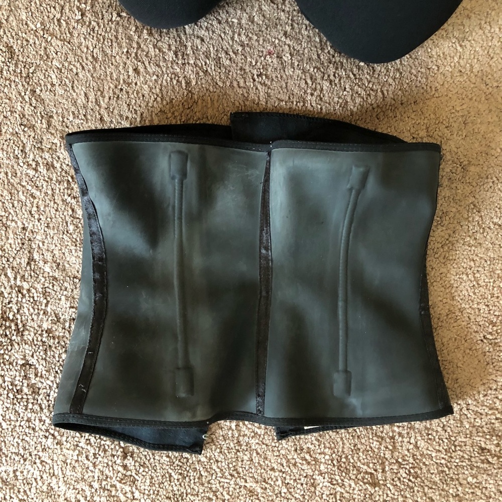 Waist trainer